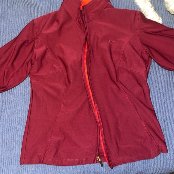 Medium Nike Dri Fit Sweater - Picture 1 of 2